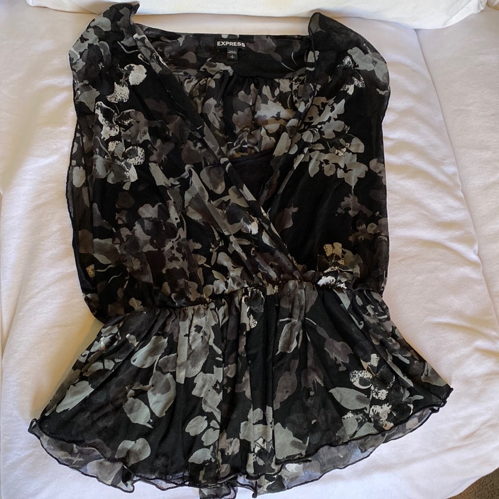EXPRESS TOP